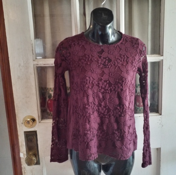 Hollister part of 3 for 25 sale - Picture 1 of 4